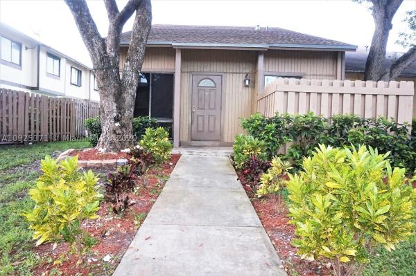 North Pointe At The California Club, 521 NE 210th Ter #521, Ives Estates, Florida 33179, image 1