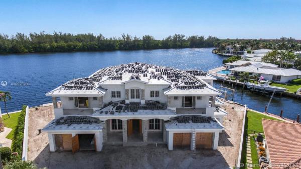 Lake Rogers Isle, 780 NE 37th St, Boca Raton, Florida 33431, image 2