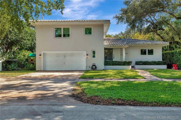 Coral Gables Country Club, 910 Algaringo Ave, Coral Gables, Florida 33134, image 2