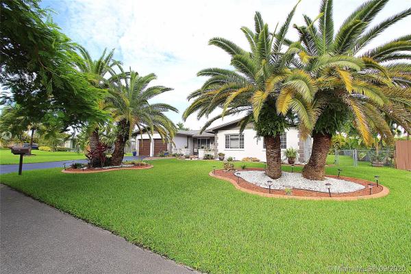 Pine Meadows Estates, 12121 SW 119th Pl, Three Lakes, Florida 33186, image 2