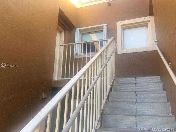 Villa Real, 12510 NW 11th Trl #203, Tamiami, Florida 33182, image 2
