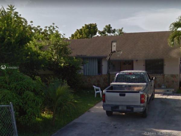Lucerne Gardens, 654 NW 2nd St, Florida City, Florida 33034, image 2
