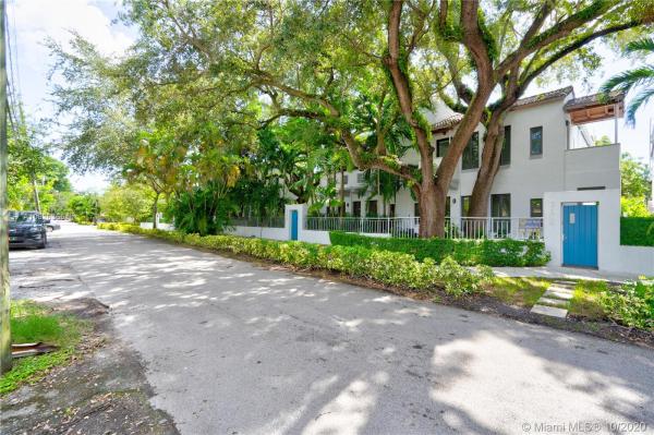 Villas Margarita, 3172 Jackson Ave #6, Miami, Florida 33133, image 2