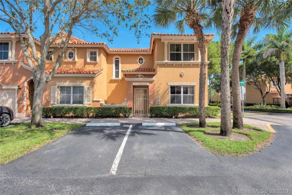 Villa Vizcaya, 8505 NW 140th St #1201, Miami Lakes, Florida 33016, image 2