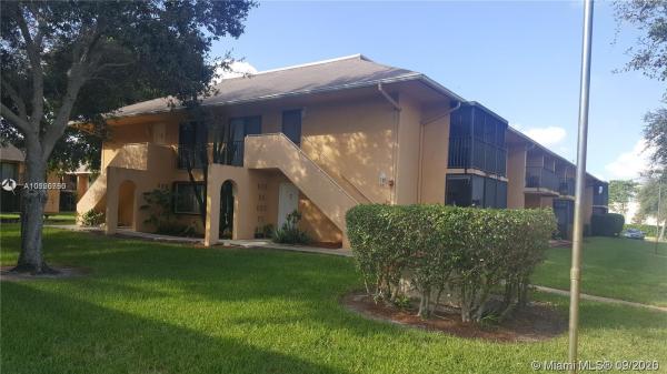 Hampton Court, 5981 Washington St #219, Hollywood, Florida 33023, image 2