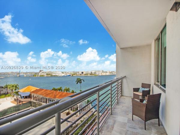 One Miami East, 335 S Biscayne Blvd #1010, Miami, Florida 33131, image 1