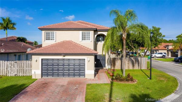 Bonita Lakes, 13320 SW 118th Pl, Three Lakes, Florida 33186, image 2
