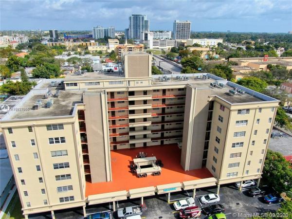 Telstar, 1811 Jefferson St #506, Hollywood, Florida 33020, image 2