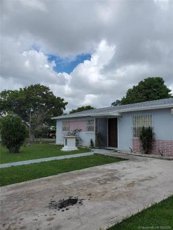 21st Century Homes, 15321 SW 308th St, Leisure City, Florida 33033, image 2