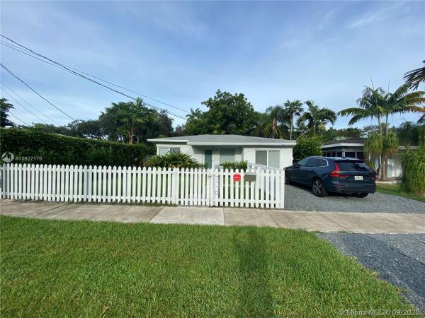 Royal Palm Villas, 7110 SW 63rd Ave, South Miami, Florida 33143, image 1