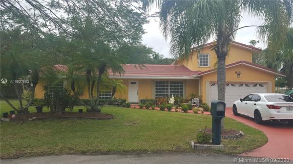 Pine Shore, 11222 SW 134th Ln, Kendall, Florida 33176, image 2