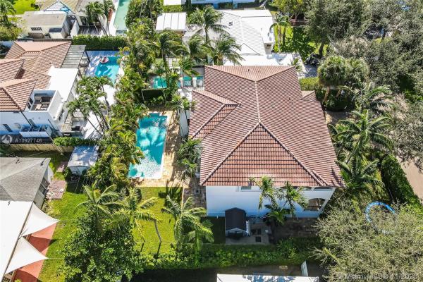 Tropical Isle Homes, 445 Warren Ln, Key Biscayne, Florida 33149, image 2