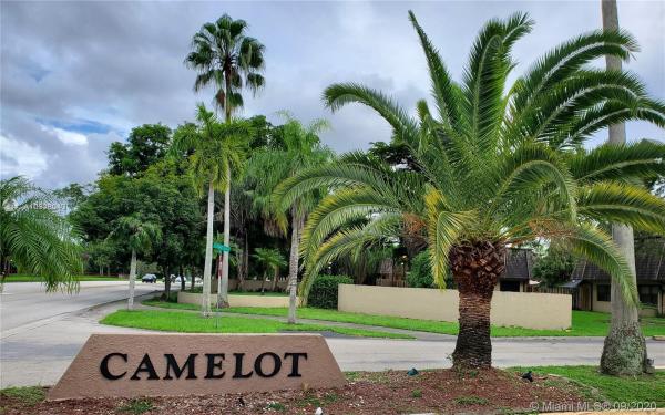 Camelot, The Hammocks, Florida 33186, image 2