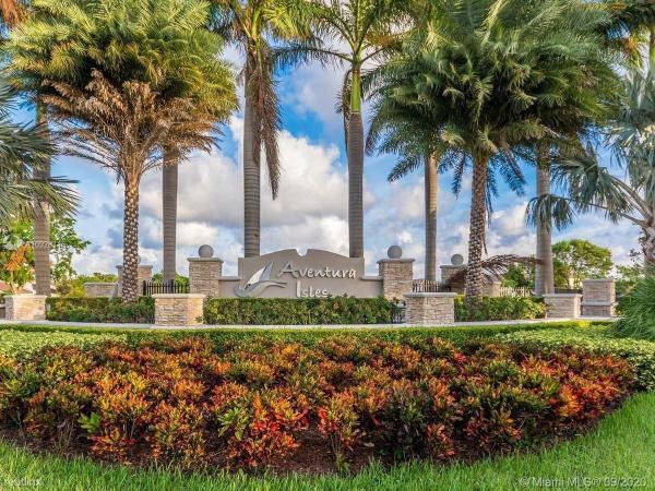 Champion Lakes, 340 NE 194th Ter #340, Ives Estates, Florida 33179, image 2