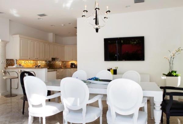 Villas De Vizcaya, 2760 Brickell Ct, Miami, Florida 33129, image 3