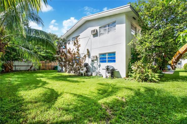 Tamiami City, 951 SW 68th Ct, Coral Terrace, Florida 33144, image 3