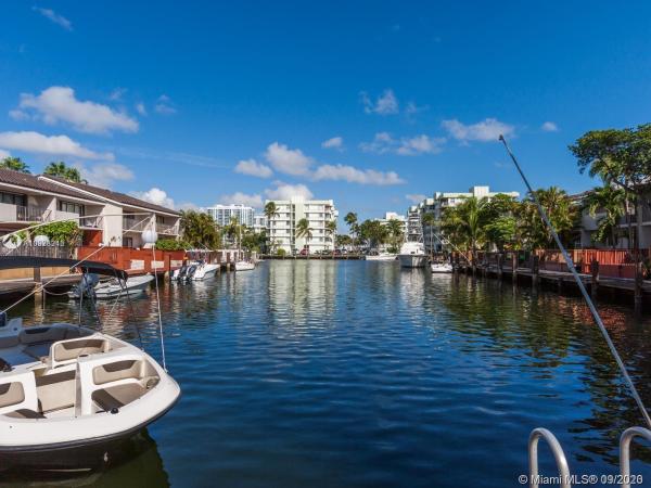 Lakeview Townhomes, 2661 NE 164th St #40, North Miami Beach, Florida 33160, image 2