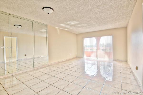 Village Of Kings Creek, 7703 Camino Real #A-412, Glenvar Heights, Florida 33143, image 2