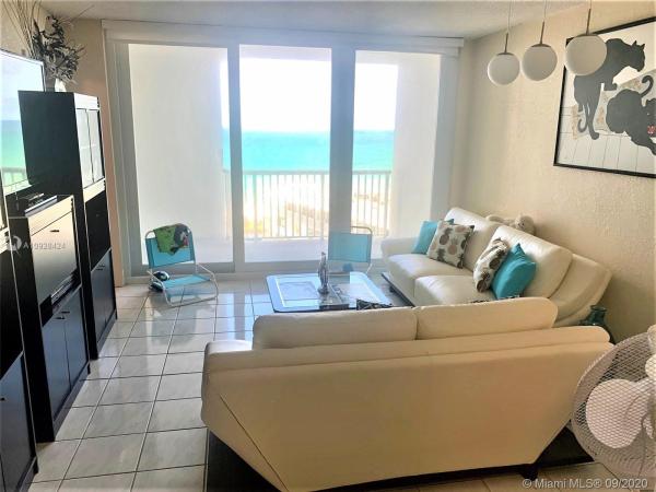 The Carriage House, 5401 Collins Ave #826, Miami Beach, Florida 33140, image 2