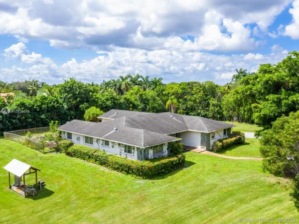 Sunshine Ranches, 14750 Sunset Ln, Southwest Ranches, Florida 33330, image 2