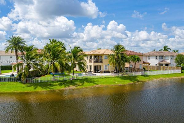 11521 NW 86th St, Doral, Florida 33178, image 1