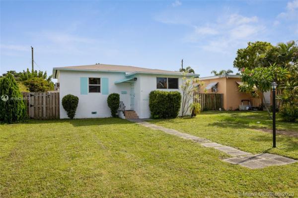 Hollywood Park, 2522 Wilson St, Hollywood, Florida 33020, image 2