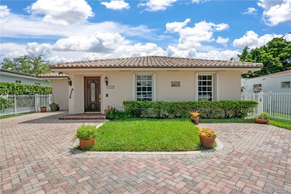 Coral Villas, 6320 SW 30th St, Coral Terrace, Florida 33155, image 2