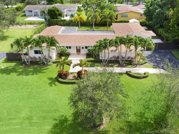 Hill Top Manor, 7340 SW 131st St, Pinecrest, Florida 33156, image 2