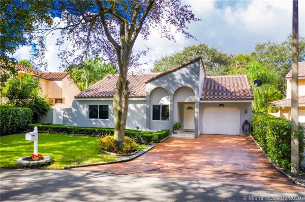 Tierra Vista, 2780 Evergreen Way, Cooper City, Florida 33026, image 2