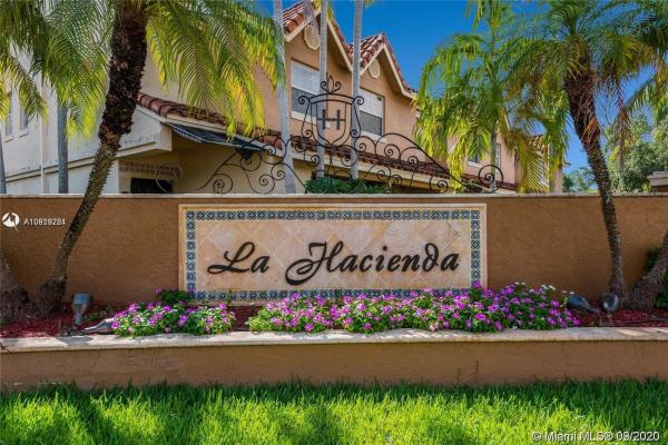 La Hacienda Country Club Of Miami, 18342 NW 68th Ave #F, Country Club, Florida 33015, image 2