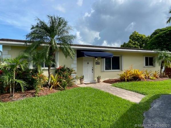 Caribe, 9523 SW 79th Ter, Sunset, Florida 33173, image 2