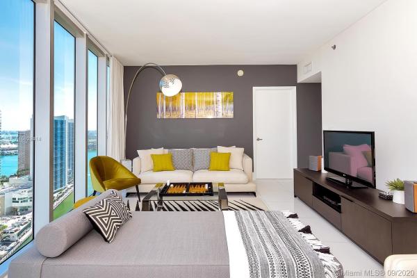 Icon Brickell Tower 3, 485 Brickell Ave #3704, Miami, Florida 33131, image 2