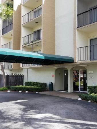 Cypress Club Of Kendale, 14250 SW 62nd St #209, Kendale Lakes, Florida 33183, image 2