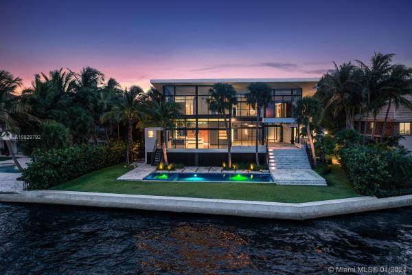 Sunrise Harbour, 6815 Sunrise Dr, Coral Gables, Florida 33133, image 2