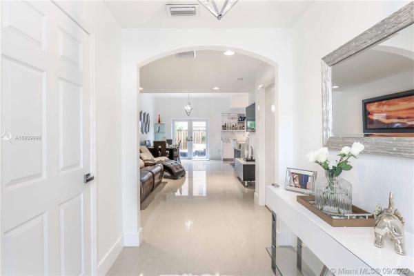 The Palms At Isles Of Bayshore, 22242 SW 88th Path, Cutler Bay, Florida 33190, image 2