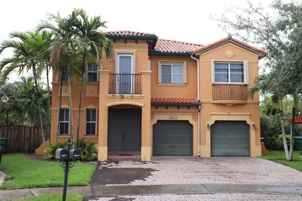 2611 SW 153rd Path, Unincorporated Dade County, Florida 33185, image 2