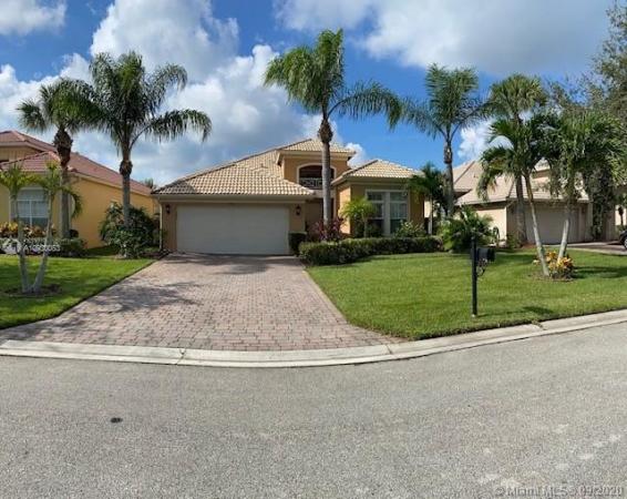 320 NW Stratford Ln, Florida 34983, image 2