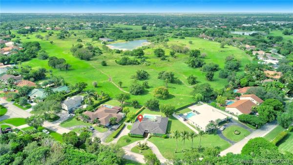 Calusa Club Estates, 9000 E Calusa Club Dr, The Crossings, Florida 33186, image 2