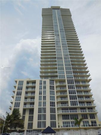 La Perla, 16699 Collins Ave #3304, Sunny Isles Beach, Florida 33160, image 2