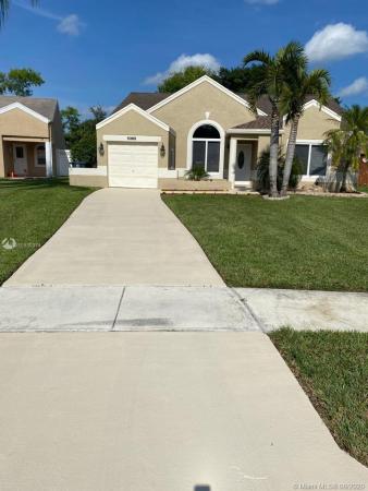 Trends At Boca Raton, 8398 Dynasty Dr, Boca Raton, Florida 33433, image 2