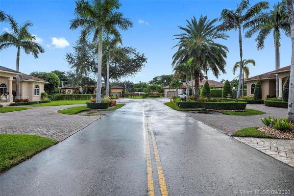 Galloway Acres, 9401 SW 88th Ct, Kendall, Florida 33176, image 2