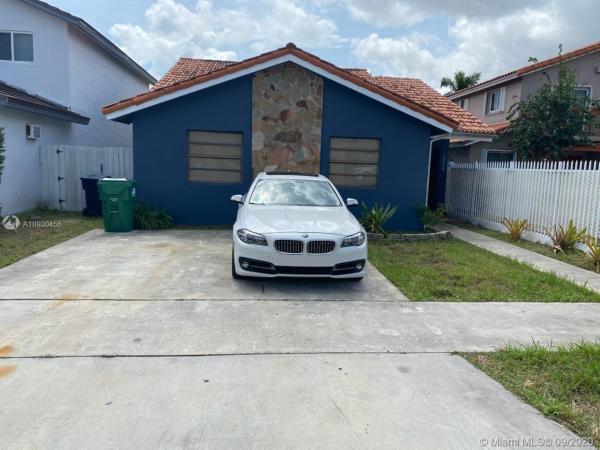 Miller Homes, 13336 SW 61st Ter, Kendale Lakes, Florida 33183, image 2
