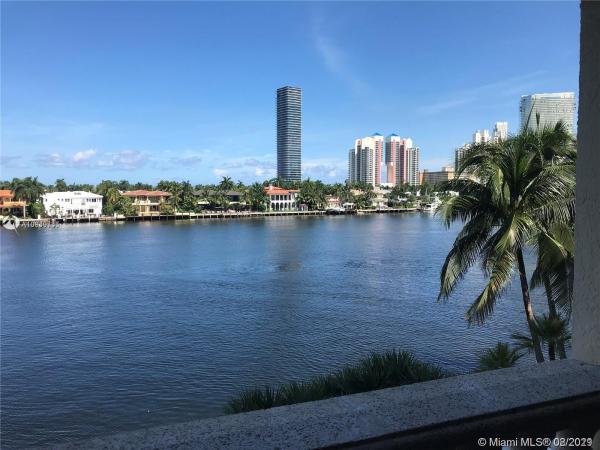Bella Vista Mid Rise South, 19925 NE 39th Pl #202, Aventura, Florida 33180, image 2