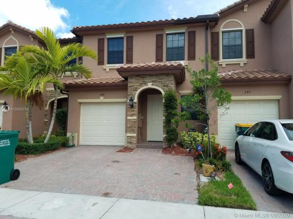 Chateau At The Vineyards, 344 SE 37th, Homestead, Florida 33033, image 2