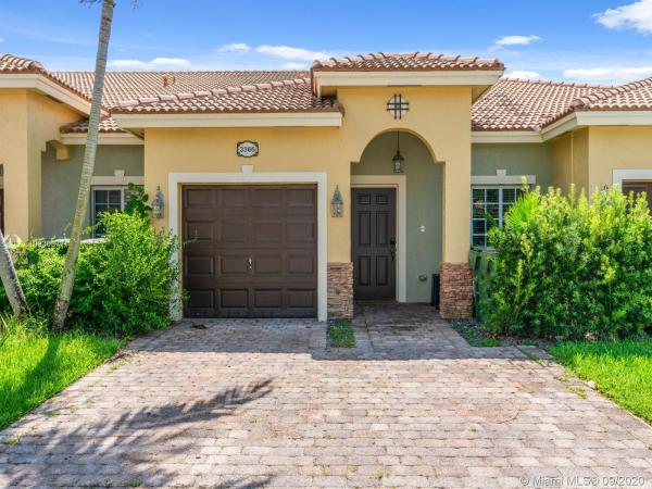 Ventura At Malibu Bay, 3366 NE 11th Dr, Homestead, Florida 33033, image 2