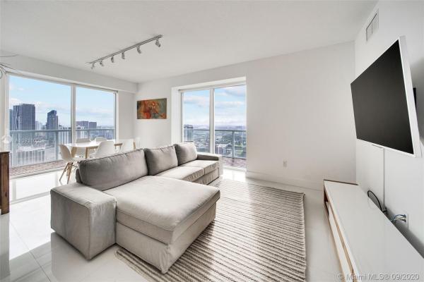 Quantum On The Bay, 1900 N Bayshore Dr #4311, Miami, Florida 33132, image 2