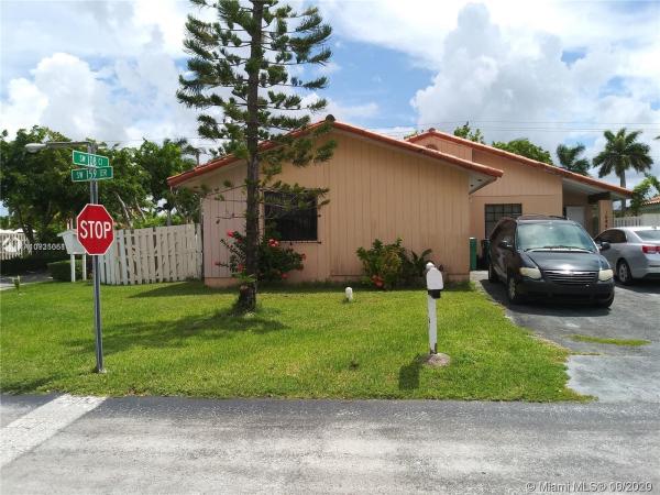 Brandonwoods, 10840 SW 159th Ter, Palmetto Estates, Florida 33157, image 2