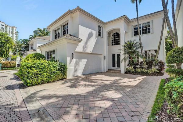 Aventura Estates, 3722 NE 199th St, Aventura, Florida 33180, image 2