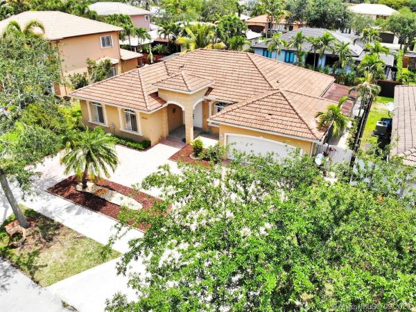 Primavera, 16343 NW 77th Path, Miami Lakes, Florida 33016, image 2