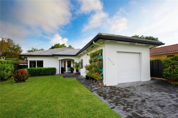 Coral Villas, 6528 SW 27th St, Coral Terrace, Florida 33155, image 2